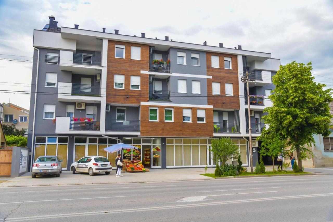 Apartman Nina Sremska Mitrovica Exteriör bild